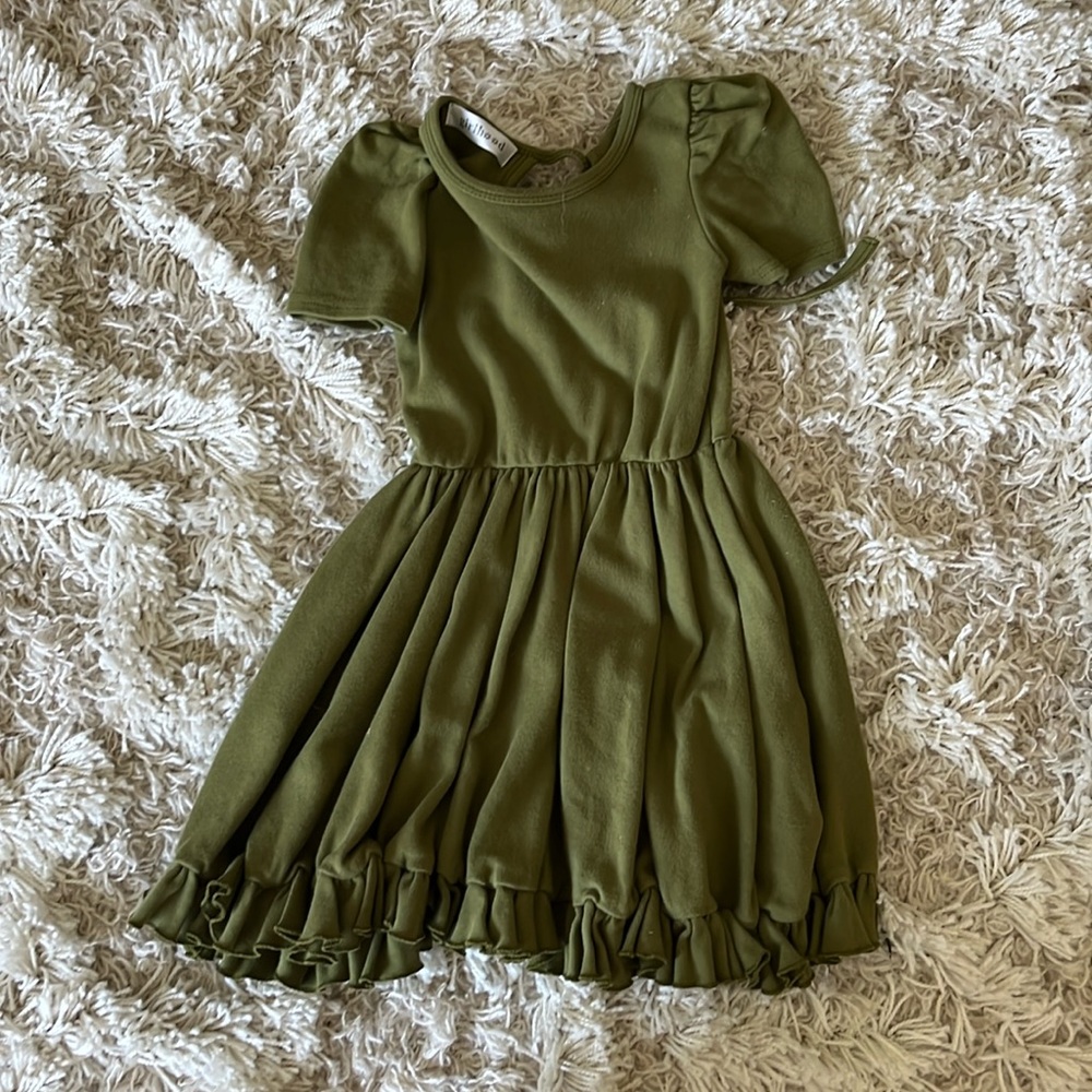 Girls dress